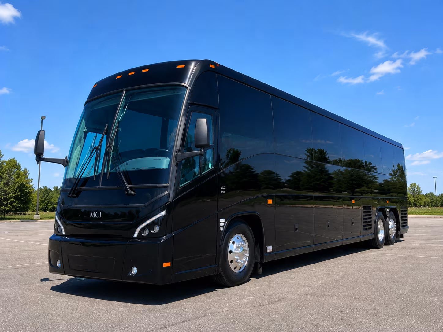 weekend long wedding shuttles from rehearsal dinner through sunday send off